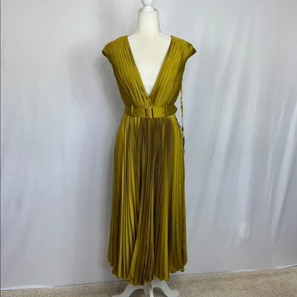 Ieena For Mac Duggal V-Neck Cap Sleeve Pleated Satin Midi Dress Gold Size 6 is available for purchase on au PAY Market - Imported Goods Online Store Co.Ltd. | au PAY Market - Ieena For Mac Duggal V-Neck Cap Sleeve Pleated Satin Midi Dress Gold Size 6 is available for purchase on au PAY Market - Imported Goods Online Store Co.Ltd. | au PAY Market -